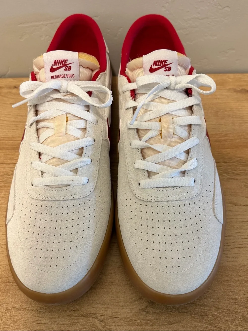 Nike SB Heritage Vulc White Red Gum Skate Shoes NWOT Men's Size 13 CD5010-100